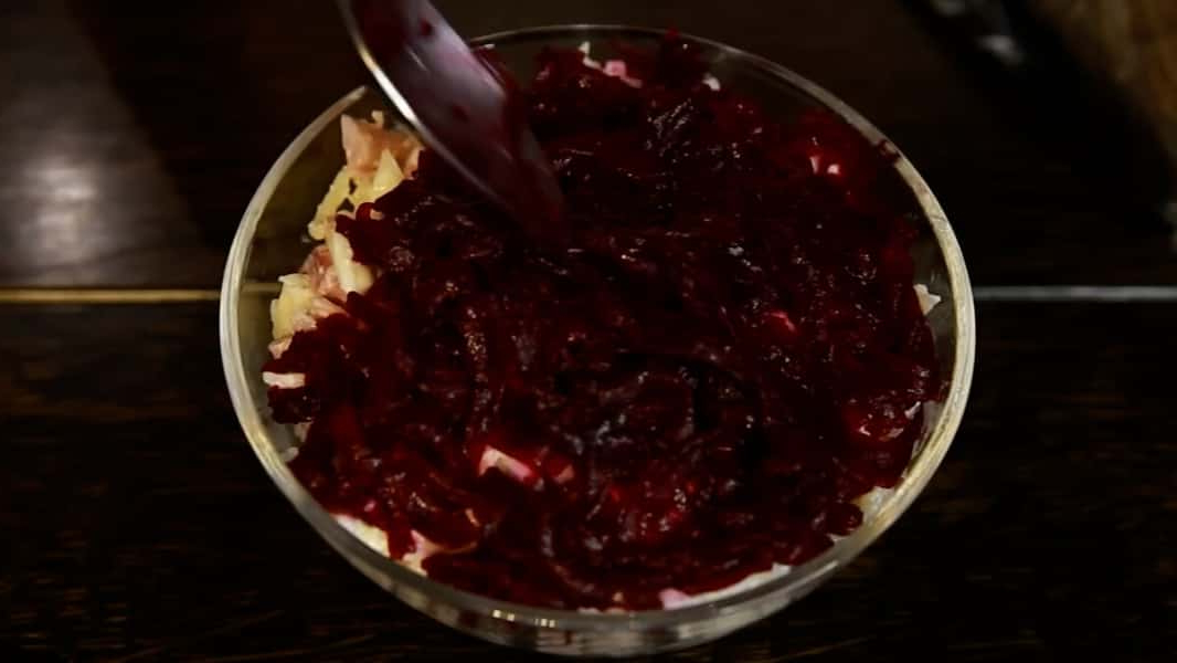 "Фаворитка" вашого столу: салат, який підкорює з першої ложки. Доступні продукти - королівський результат 19 81dcbf3ae6a98c5539f03441ae994f02