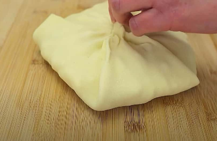 Смачніше за будь-яку піцу. Коржики з картоплею та тягучим сиром за 10 хвилин 19 cf5ccf0e3e83c25e3e66836eda178e52