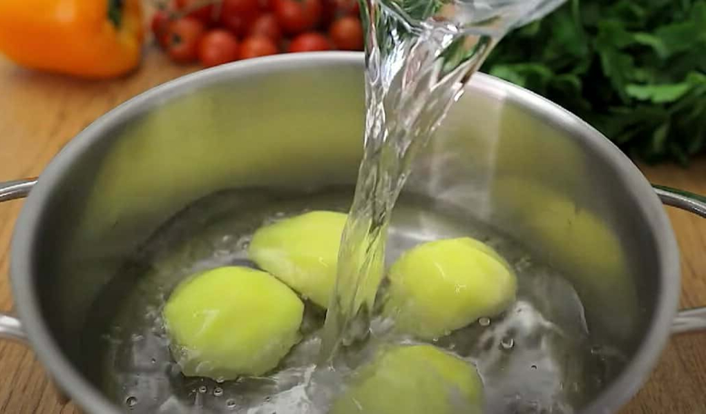 Смачніше за будь-яку піцу. Коржики з картоплею та тягучим сиром за 10 хвилин 16 d7182f9c88b174a0a209a84c297eac7f