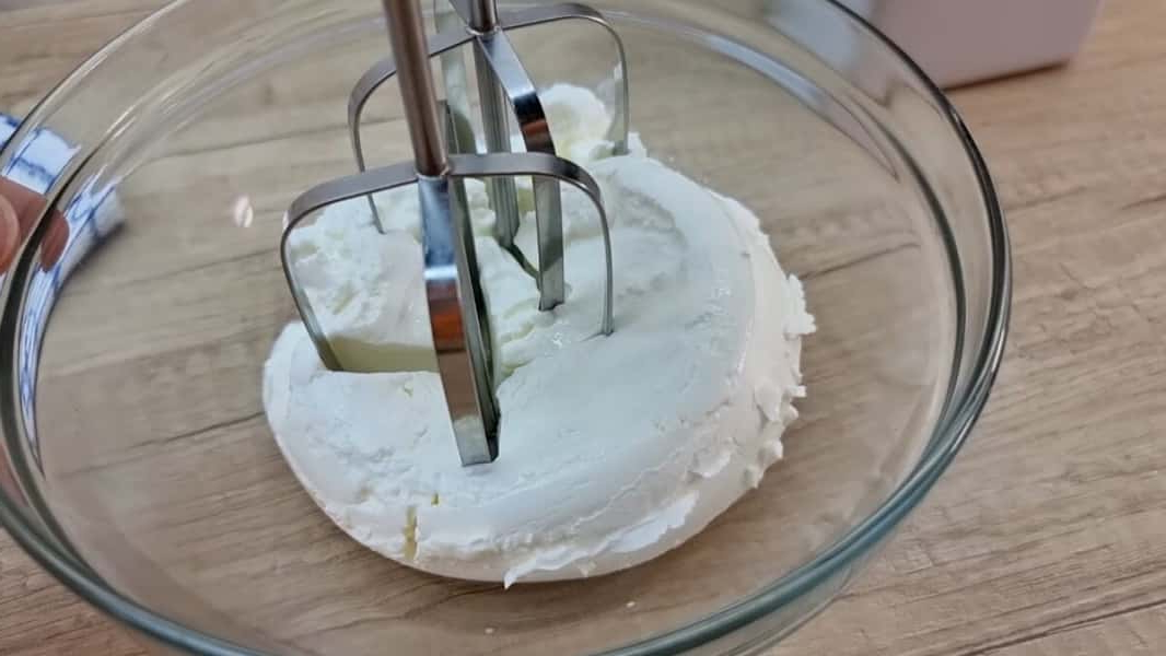 f46f1acc16fb67898cda4a9e463cd993