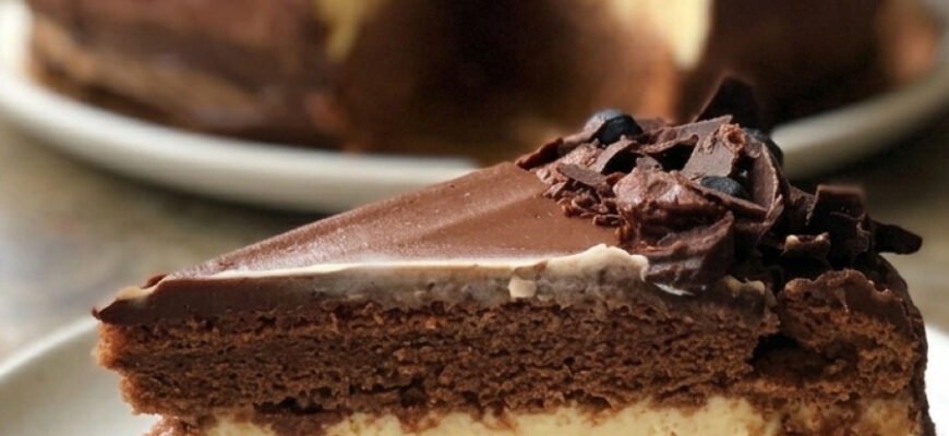 fb shokoladnyy tort z vanilnym kremom i kavovym aromatom chudove poednannya smakiv u domashniy vypichtsi 13973