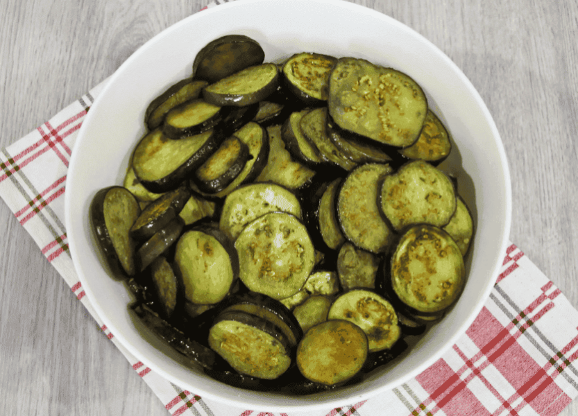 Кабачки і баклажани зі смаком шашлика на зиму: дуже смачна закуска, яку з’їдають миттєво 13 7050b8b50f1b4d7f1b095bd057ca1819